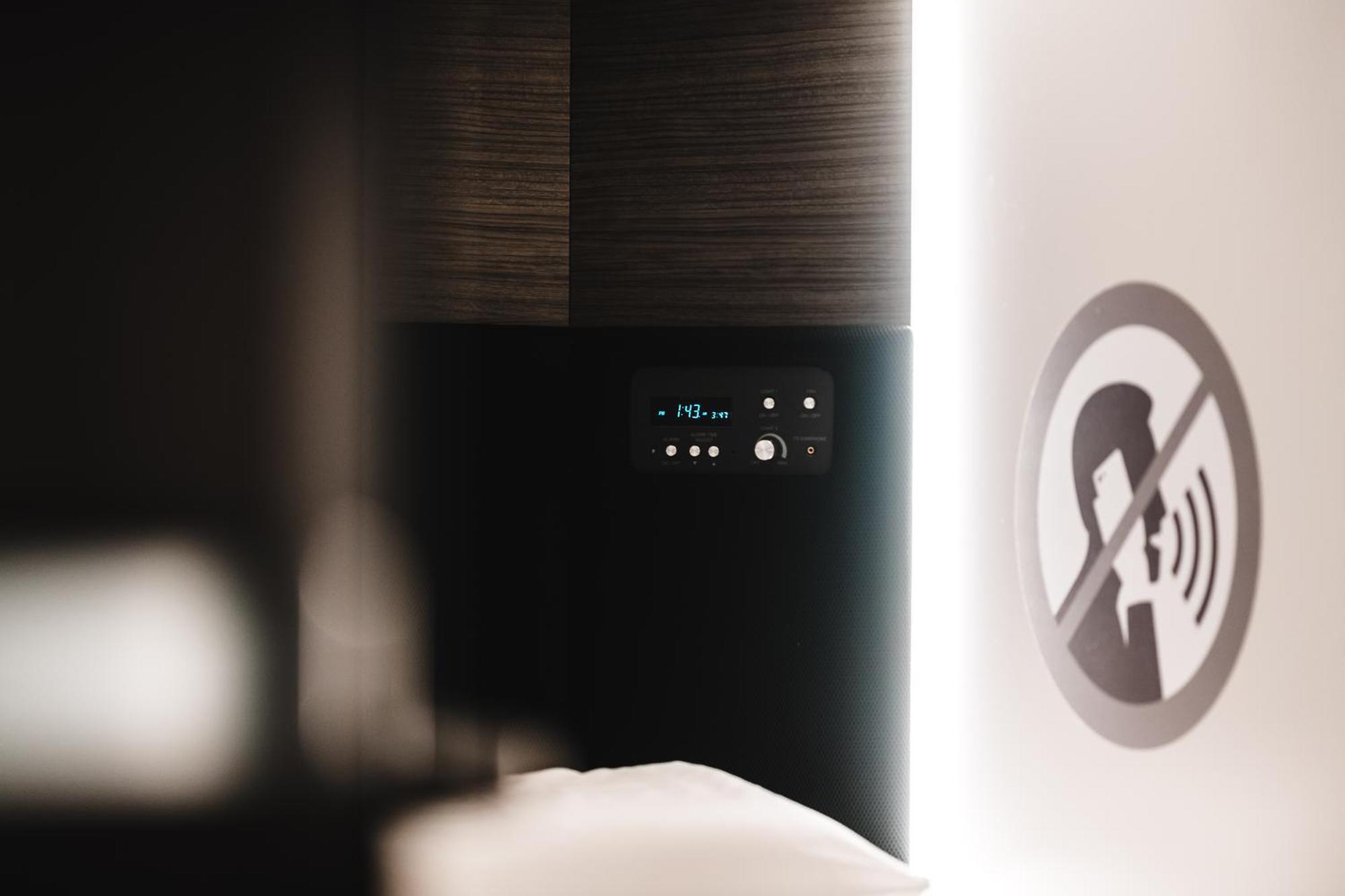 Kepler Club Riga Airport Hotel - Landside Public Area Ieki Екстериор снимка